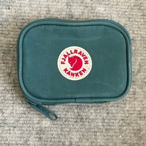 Fjallraven kanken card case